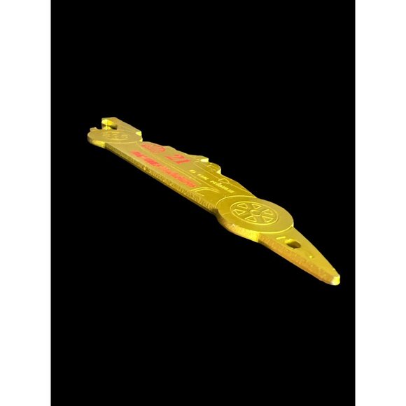 Vintage Rare Mac Tools Distributor Yellow Gold Race Car Key Ring Bottle Opener - Picture 3 of 4